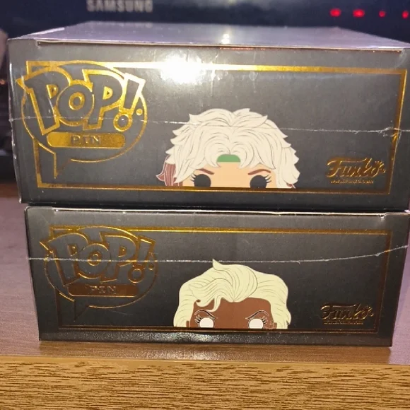 Funko Pop! Marvel X-Men Enamel Pins - Storm #12 & Rogue #13 (Set of 2) - Picture 3 of 10